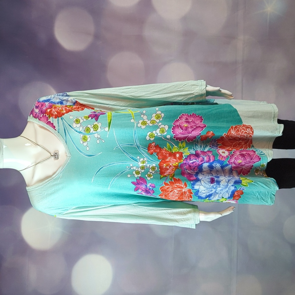 M.I.B Plus Size 2X Floral Long Sleeve V-Neck Top With Polka Dot Sleeves